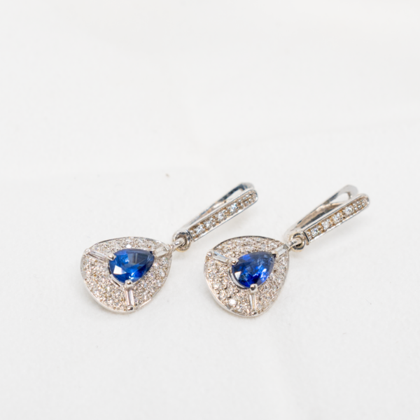 Blue Sapphire And Diamond Earring